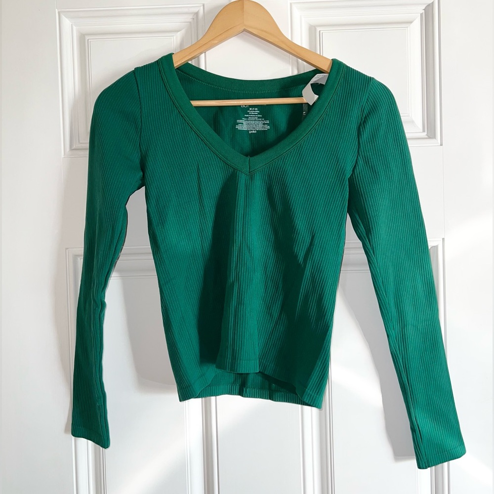 NEW No Boundaries Crop Fitted Long Sleeve V Neck Green Top